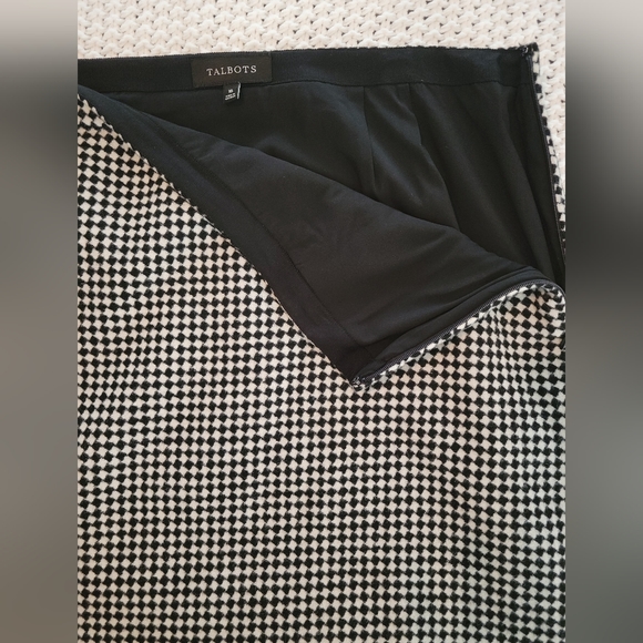 Talbots Black & White Houndstooth Skirt, size 16 misses - Picture 3 of 7